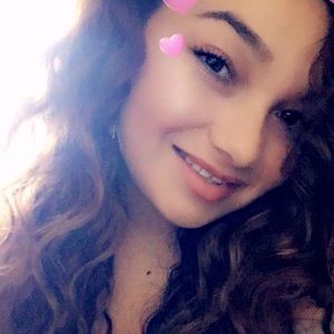 Meet your Posher, Yvette